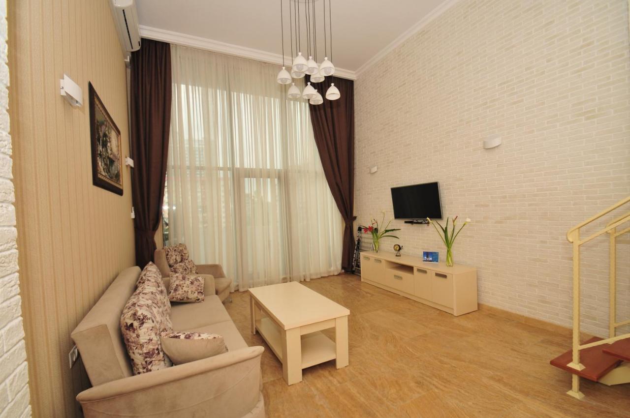 Orbi Apart Hotel In Front Of Aquapark باتومي المظهر الخارجي الصورة