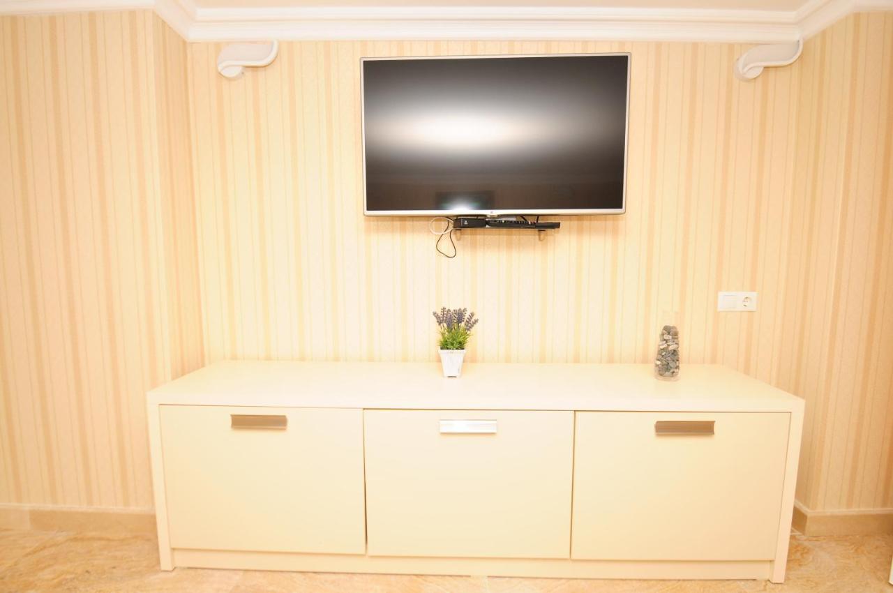 Orbi Apart Hotel In Front Of Aquapark باتومي المظهر الخارجي الصورة
