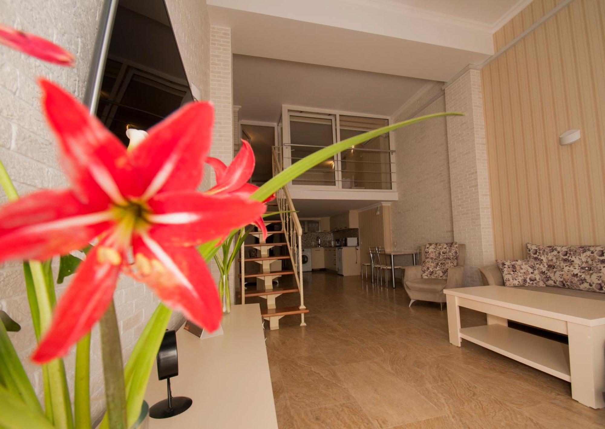 Orbi Apart Hotel In Front Of Aquapark باتومي المظهر الخارجي الصورة