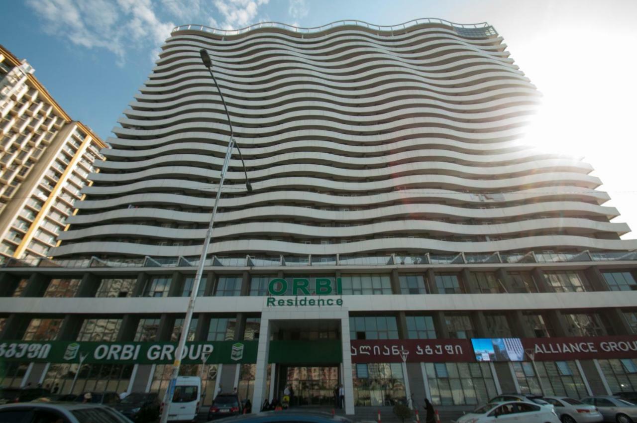 Orbi Apart Hotel In Front Of Aquapark باتومي المظهر الخارجي الصورة